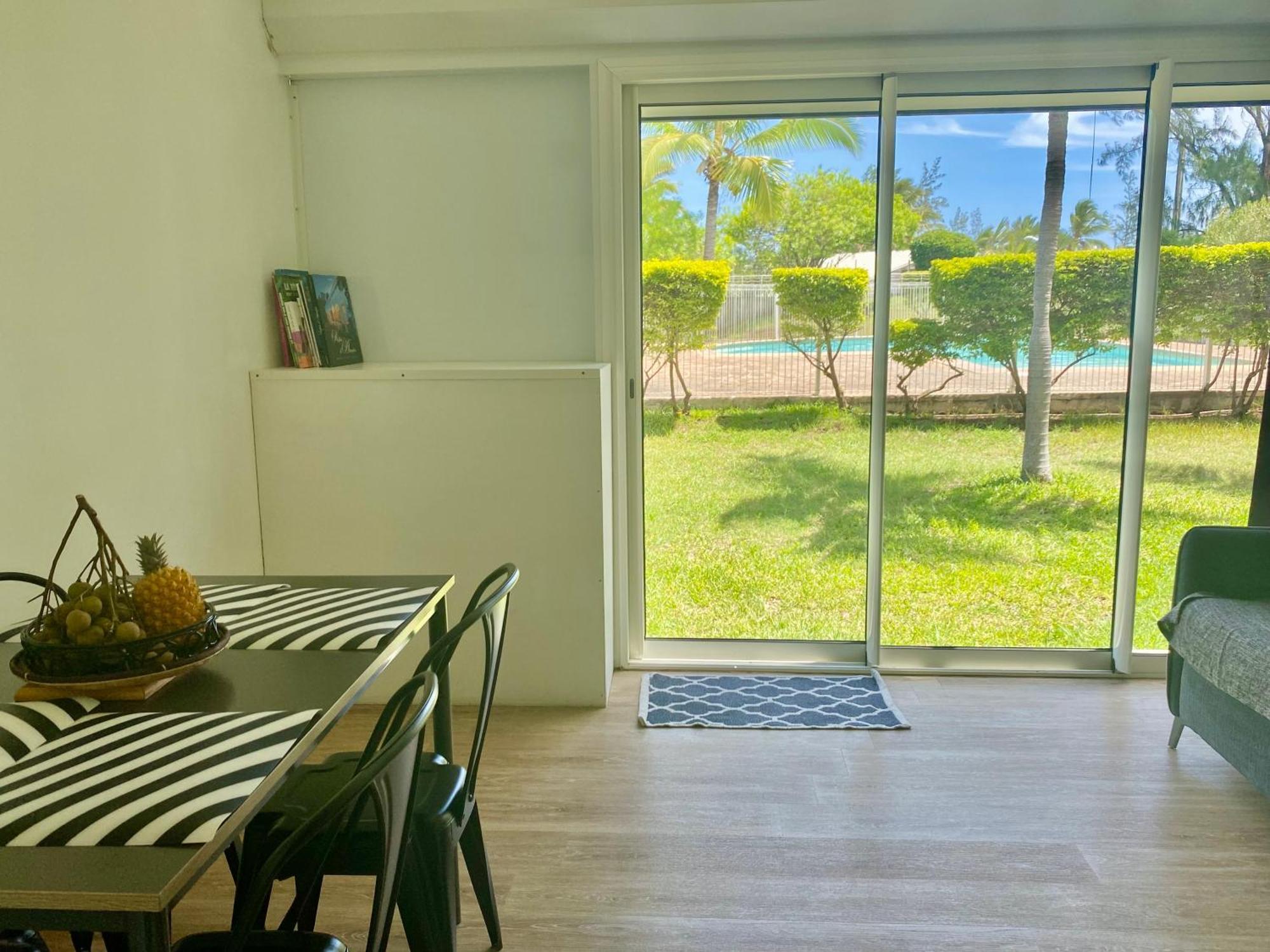 Au Bord De L'Eau La Saline Les Bains Apartment Ngoại thất bức ảnh